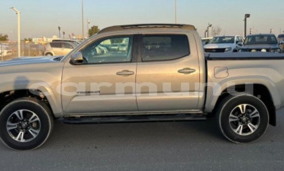Buy Used Toyota Tacoma Other Car in Import - Dubai in Region of Bouenza Buy Used Toyota Tacoma Other Car in Import - Dubai in Region of Bouenza
