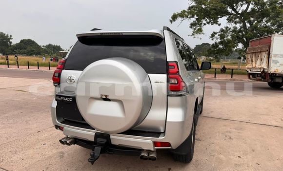 Acheter Neuf Voiture Toyota Land Cruiser Prado Gris à Brazzaville, Commune de Brazzaville Acheter Neuf Voiture Toyota Land Cruiser Prado Gris à Brazzaville, Commune de Brazzaville