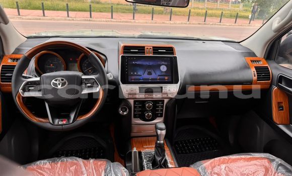 Acheter Neuf Voiture Toyota Land Cruiser Prado Gris à Brazzaville, Commune de Brazzaville Acheter Neuf Voiture Toyota Land Cruiser Prado Gris à Brazzaville, Commune de Brazzaville