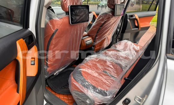 Acheter Neuf Voiture Toyota Land Cruiser Prado Gris à Brazzaville, Commune de Brazzaville Acheter Neuf Voiture Toyota Land Cruiser Prado Gris à Brazzaville, Commune de Brazzaville
