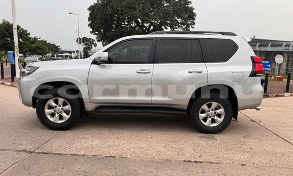 Acheter Neuf Voiture Toyota Land Cruiser Prado Gris à Brazzaville, Commune de Brazzaville Acheter Neuf Voiture Toyota Land Cruiser Prado Gris à Brazzaville, Commune de Brazzaville