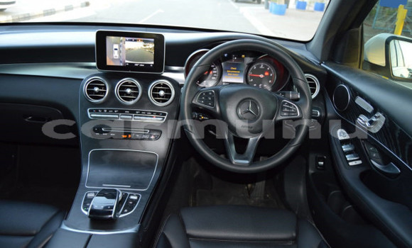 Acheter Occasion Voiture Mercedes-Benz GLC Blanc à Import - Dubai, Région de la Bouenza Acheter Occasion Voiture Mercedes-Benz GLC Blanc à Import - Dubai, Région de la Bouenza