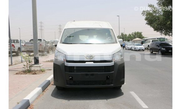 Buy Import Toyota Hiace White Car in Import - Dubai in Region of Bouenza Buy Import Toyota Hiace White Car in Import - Dubai in Region of Bouenza