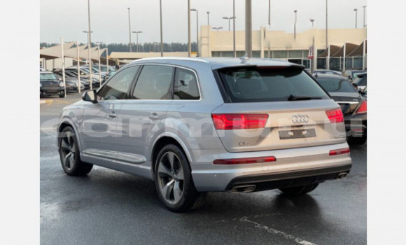Acheter Import Voiture Audi Q7 Gris à Import - Dubai, Région de la Bouenza Acheter Import Voiture Audi Q7 Gris à Import - Dubai, Région de la Bouenza