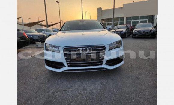 Buy Used Audi A7 White Car in Brazzaville in Municipality of Brazzaville Buy Used Audi A7 White Car in Brazzaville in Municipality of Brazzaville