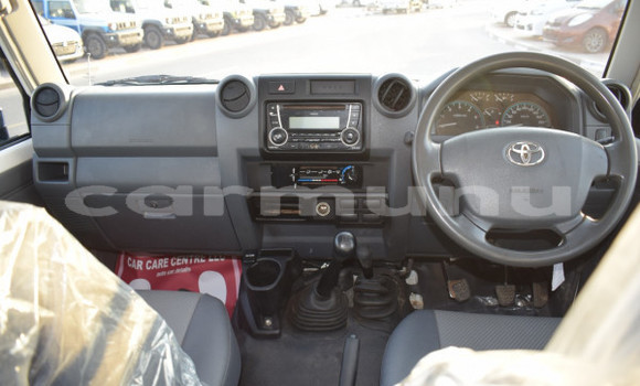 Buy Used Toyota Land Cruiser White Car in Brazzaville in Municipality of Brazzaville Buy Used Toyota Land Cruiser White Car in Brazzaville in Municipality of Brazzaville