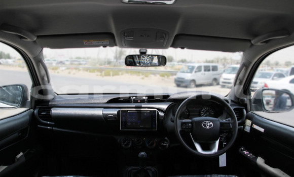 Acheter Occasion Voiture Toyota Hilux Blanc à Brazzaville, Commune de Brazzaville Acheter Occasion Voiture Toyota Hilux Blanc à Brazzaville, Commune de Brazzaville