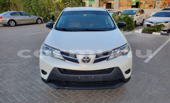 Buy Used Toyota RAV4 White Car in Brazzaville in Municipality of Brazzaville Buy Used Toyota RAV4 White Car in Brazzaville in Municipality of Brazzaville