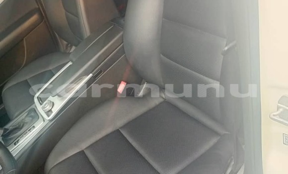 Acheter Neuf Voiture Mercedes Viano Blanc à Brazzaville, Commune de Brazzaville Acheter Neuf Voiture Mercedes Viano Blanc à Brazzaville, Commune de Brazzaville