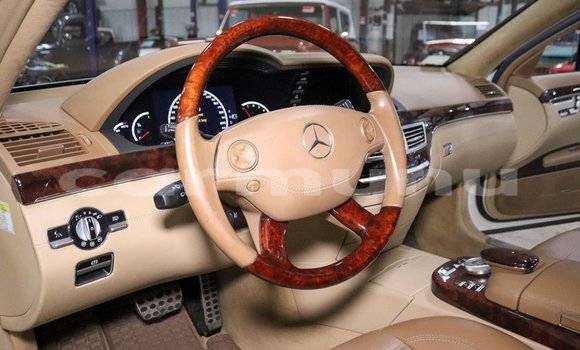 Buy Used Mercedes-Benz C-klasse AMG White Car in Brazzaville in Municipality of Brazzaville Buy Used Mercedes-Benz C-klasse AMG White Car in Brazzaville in Municipality of Brazzaville