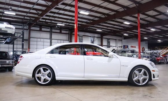 Buy Used Mercedes-Benz C-klasse AMG White Car in Brazzaville in Municipality of Brazzaville Buy Used Mercedes-Benz C-klasse AMG White Car in Brazzaville in Municipality of Brazzaville