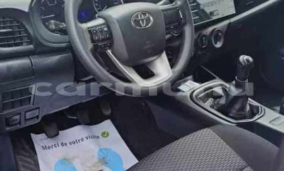 Acheter Occasion Voiture Toyota Hiluxe VIGO Blanc à Brazzaville, Commune de Brazzaville Acheter Occasion Voiture Toyota Hiluxe VIGO Blanc à Brazzaville, Commune de Brazzaville