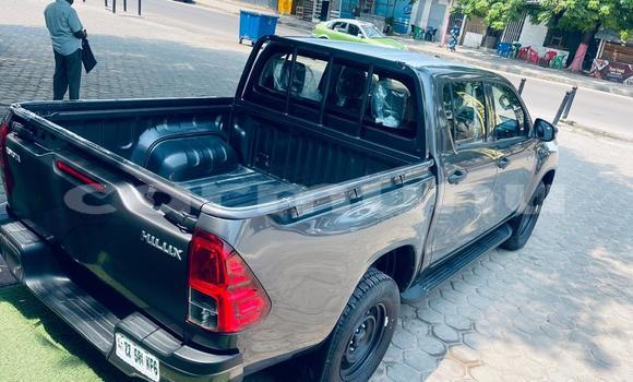 Acheter Neuf Voiture Toyota Hiluxe VIGO Blanc à Brazzaville, Commune de Brazzaville Acheter Neuf Voiture Toyota Hiluxe VIGO Blanc à Brazzaville, Commune de Brazzaville