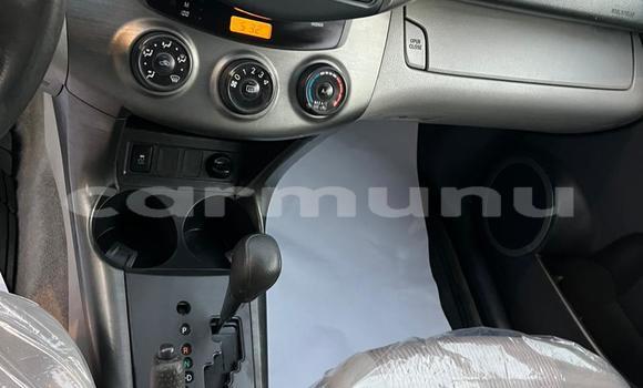 Acheter Occasion Voiture Toyota RAV4 Blanc à Brazzaville, Commune de Brazzaville Acheter Occasion Voiture Toyota RAV4 Blanc à Brazzaville, Commune de Brazzaville