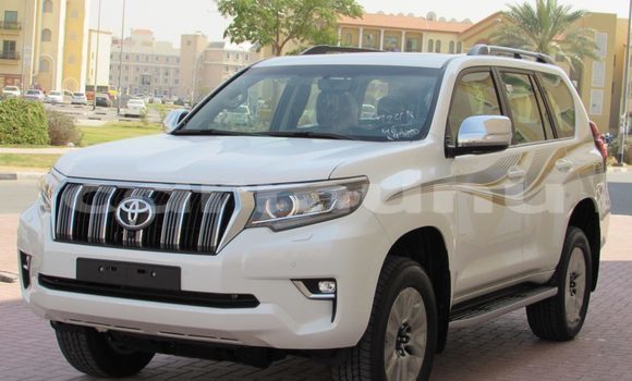 Buy Used Toyota Prado White Car in Brazzaville in Municipality of Brazzaville Buy Used Toyota Prado White Car in Brazzaville in Municipality of Brazzaville