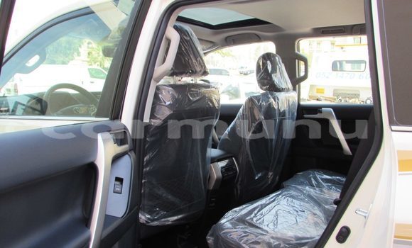Buy Used Toyota Prado White Car in Brazzaville in Municipality of Brazzaville Buy Used Toyota Prado White Car in Brazzaville in Municipality of Brazzaville