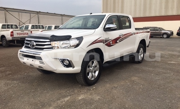 Buy Used Toyota Hilux White Car in Import - Dubai in Region of Bouenza Buy Used Toyota Hilux White Car in Import - Dubai in Region of Bouenza
