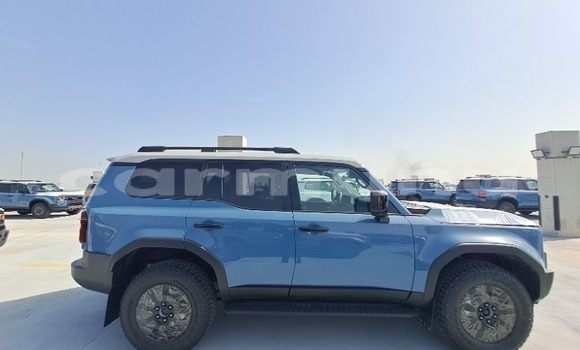 Acheter Occasion Voiture Toyota Prado Noir à Brazzaville, Commune de Brazzaville Acheter Occasion Voiture Toyota Prado Noir à Brazzaville, Commune de Brazzaville