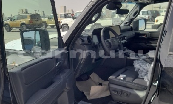 Buy New Toyota Prado Black Car in Black Point in Kouilou region Buy New Toyota Prado Black Car in Black Point in Kouilou region