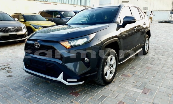 Acheter Occasion Voiture Toyota RAV4 Noir à Brazzaville, Commune de Brazzaville Acheter Occasion Voiture Toyota RAV4 Noir à Brazzaville, Commune de Brazzaville
