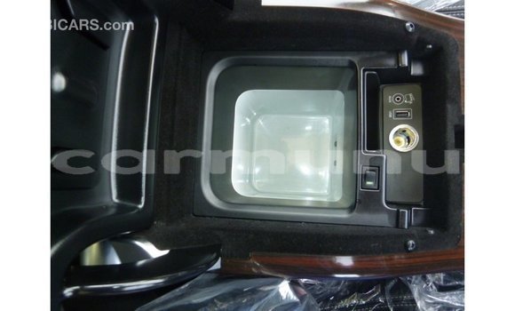 Buy Import Land Rover Range Rover Other Car in Import - Dubai in Region of Bouenza Buy Import Land Rover Range Rover Other Car in Import - Dubai in Region of Bouenza