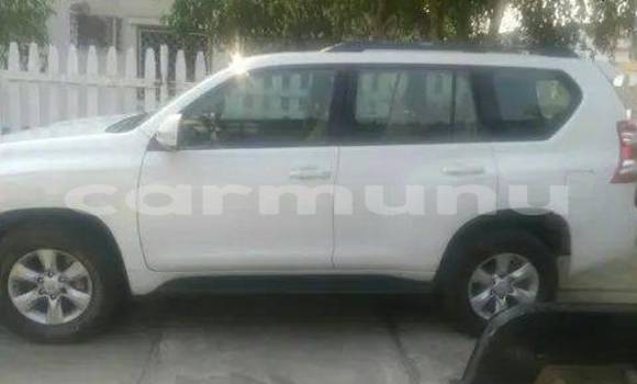 Acheter Occasion Voiture Toyota Prado Blanc à Brazzaville, Commune de Brazzaville Acheter Occasion Voiture Toyota Prado Blanc à Brazzaville, Commune de Brazzaville