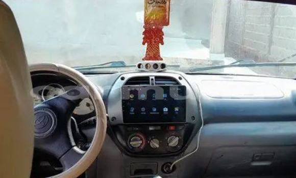 Acheter Occasion Voiture Toyota RAV4 Noir à Brazzaville, Commune de Brazzaville Acheter Occasion Voiture Toyota RAV4 Noir à Brazzaville, Commune de Brazzaville