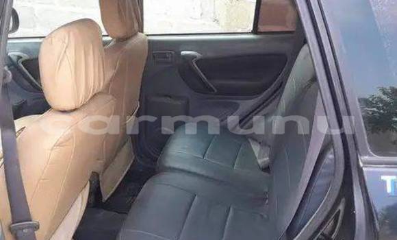 Acheter Occasion Voiture Toyota RAV4 Noir à Brazzaville, Commune de Brazzaville Acheter Occasion Voiture Toyota RAV4 Noir à Brazzaville, Commune de Brazzaville