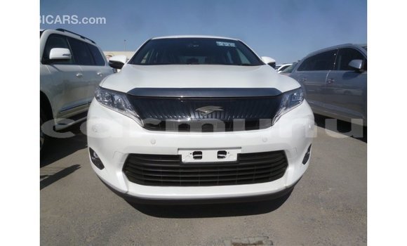 Acheter Import Voiture Toyota Harrier Blanc à Import - Dubai, Région de la Bouenza Acheter Import Voiture Toyota Harrier Blanc à Import - Dubai, Région de la Bouenza