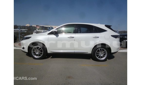 Acheter Import Voiture Toyota Harrier Blanc à Import - Dubai, Région de la Bouenza Acheter Import Voiture Toyota Harrier Blanc à Import - Dubai, Région de la Bouenza