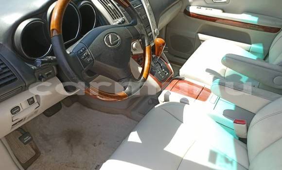 Acheter Occasion Voiture Lexus RX 330 Blanc à Brazzaville, Commune de Brazzaville Acheter Occasion Voiture Lexus RX 330 Blanc à Brazzaville, Commune de Brazzaville
