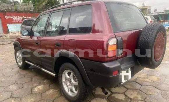 Acheter Occasion Voiture Toyota RAV4 Rouge à Brazzaville, Commune de Brazzaville Acheter Occasion Voiture Toyota RAV4 Rouge à Brazzaville, Commune de Brazzaville