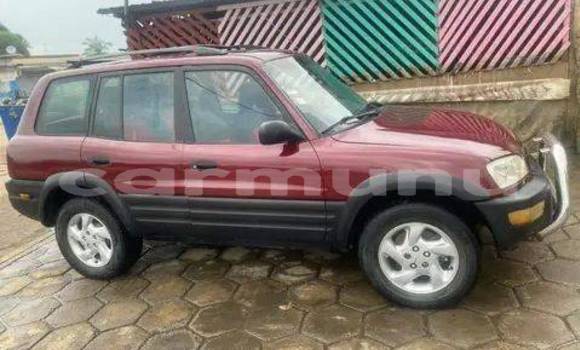 Acheter Occasion Voiture Toyota RAV4 Rouge à Brazzaville, Commune de Brazzaville Acheter Occasion Voiture Toyota RAV4 Rouge à Brazzaville, Commune de Brazzaville