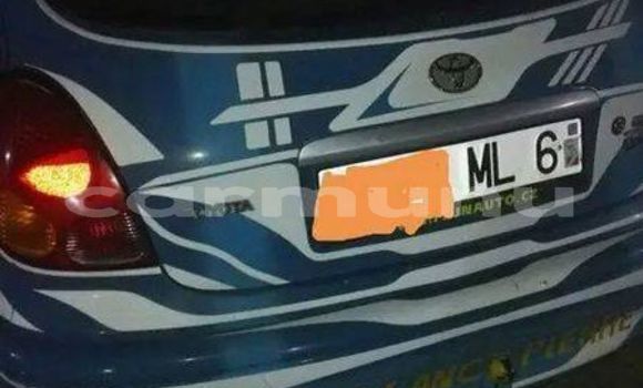 Acheter Occasion Voiture Mercedes-Benz 190 Bleu à Brazzaville, Commune de Brazzaville Acheter Occasion Voiture Mercedes-Benz 190 Bleu à Brazzaville, Commune de Brazzaville