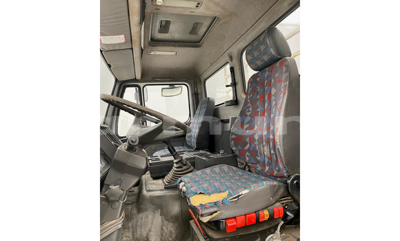 Buy Used Mercedes‒Benz 2024 White Truck in Brazzaville in Municipality of Brazzaville Buy Used Mercedes‒Benz 2024 White Truck in Brazzaville in Municipality of Brazzaville