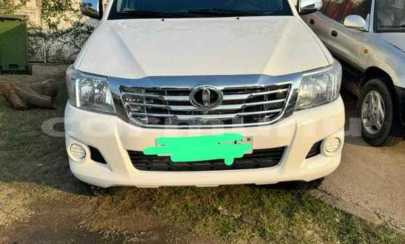 Acheter Occasion Voiture Toyota Hiluxe Revo Blanc à Brazzaville, Commune de Brazzaville Acheter Occasion Voiture Toyota Hiluxe Revo Blanc à Brazzaville, Commune de Brazzaville