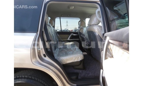 Acheter Import Voiture Toyota Land Cruiser Autre à Import - Dubai, Région de la Bouenza Acheter Import Voiture Toyota Land Cruiser Autre à Import - Dubai, Région de la Bouenza