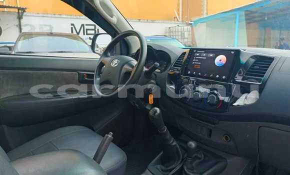 Acheter Occasion Voiture Toyota Hiluxe VIGO Blanc à Brazzaville, Commune de Brazzaville Acheter Occasion Voiture Toyota Hiluxe VIGO Blanc à Brazzaville, Commune de Brazzaville