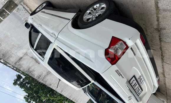 Acheter Occasion Voiture Toyota Pickup Blanc à Brazzaville, Commune de Brazzaville Acheter Occasion Voiture Toyota Pickup Blanc à Brazzaville, Commune de Brazzaville