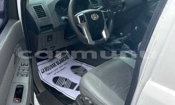 Acheter Occasion Voiture Toyota Hilux Blanc à Brazzaville, Commune de Brazzaville Acheter Occasion Voiture Toyota Hilux Blanc à Brazzaville, Commune de Brazzaville