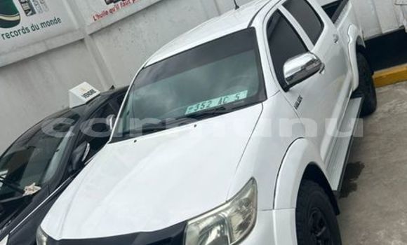 Acheter Occasion Voiture Toyota Hilux Blanc à Brazzaville, Commune de Brazzaville Acheter Occasion Voiture Toyota Hilux Blanc à Brazzaville, Commune de Brazzaville