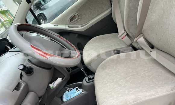 Acheter Occasion Voiture Toyota Yaris Bleu à Brazzaville, Commune de Brazzaville Acheter Occasion Voiture Toyota Yaris Bleu à Brazzaville, Commune de Brazzaville