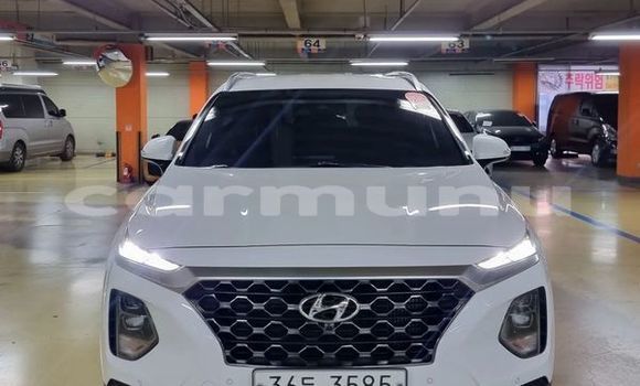 Acheter Occasion Voiture Hyundai Santa Fe Blanc à Brazzaville, Commune de Brazzaville Acheter Occasion Voiture Hyundai Santa Fe Blanc à Brazzaville, Commune de Brazzaville