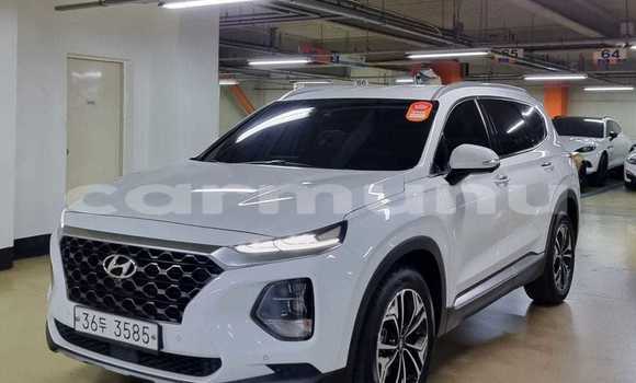 Acheter Occasion Voiture Hyundai Santa Fe Blanc à Brazzaville, Commune de Brazzaville Acheter Occasion Voiture Hyundai Santa Fe Blanc à Brazzaville, Commune de Brazzaville