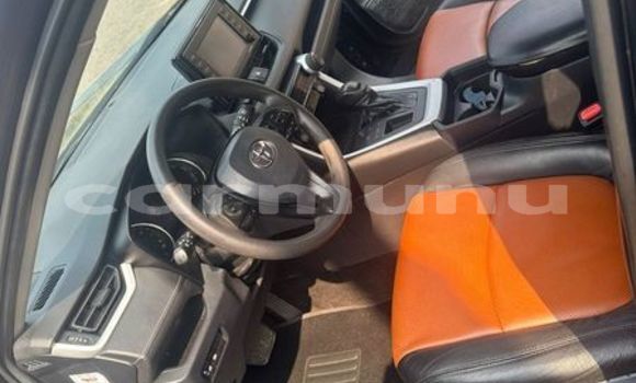 Acheter Occasion Voiture Toyota RAV4 Noir à Brazzaville, Commune de Brazzaville Acheter Occasion Voiture Toyota RAV4 Noir à Brazzaville, Commune de Brazzaville