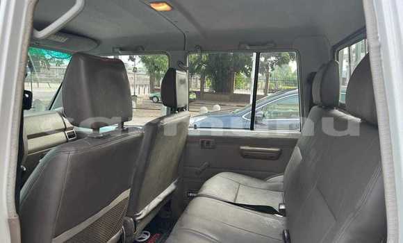 Acheter Occasion Voiture Toyota Land Cruiser Blanc à Brazzaville, Commune de Brazzaville Acheter Occasion Voiture Toyota Land Cruiser Blanc à Brazzaville, Commune de Brazzaville