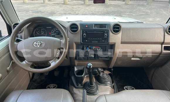Acheter Occasion Voiture Toyota Land Cruiser Blanc à Brazzaville, Commune de Brazzaville Acheter Occasion Voiture Toyota Land Cruiser Blanc à Brazzaville, Commune de Brazzaville
