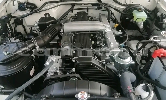 Acheter Neuf Voiture Toyota Pickup Blanc à Brazzaville, Commune de Brazzaville Acheter Neuf Voiture Toyota Pickup Blanc à Brazzaville, Commune de Brazzaville