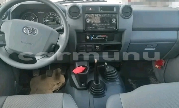 Acheter Neuf Voiture Toyota Pickup Blanc à Brazzaville, Commune de Brazzaville Acheter Neuf Voiture Toyota Pickup Blanc à Brazzaville, Commune de Brazzaville