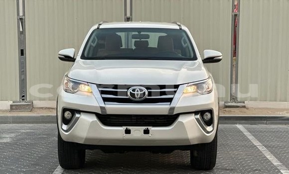 Buy Used Toyota Fortuner White Car in Brazzaville in Municipality of Brazzaville Buy Used Toyota Fortuner White Car in Brazzaville in Municipality of Brazzaville